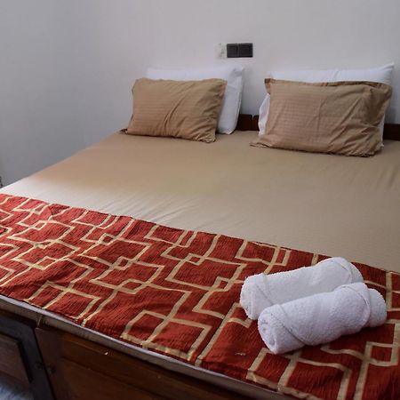 Hotel Happy Tuna Хиккадува Экстерьер фото