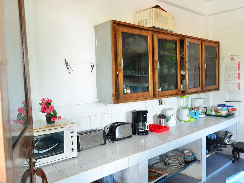 Hotel Happy Tuna Хиккадува Экстерьер фото