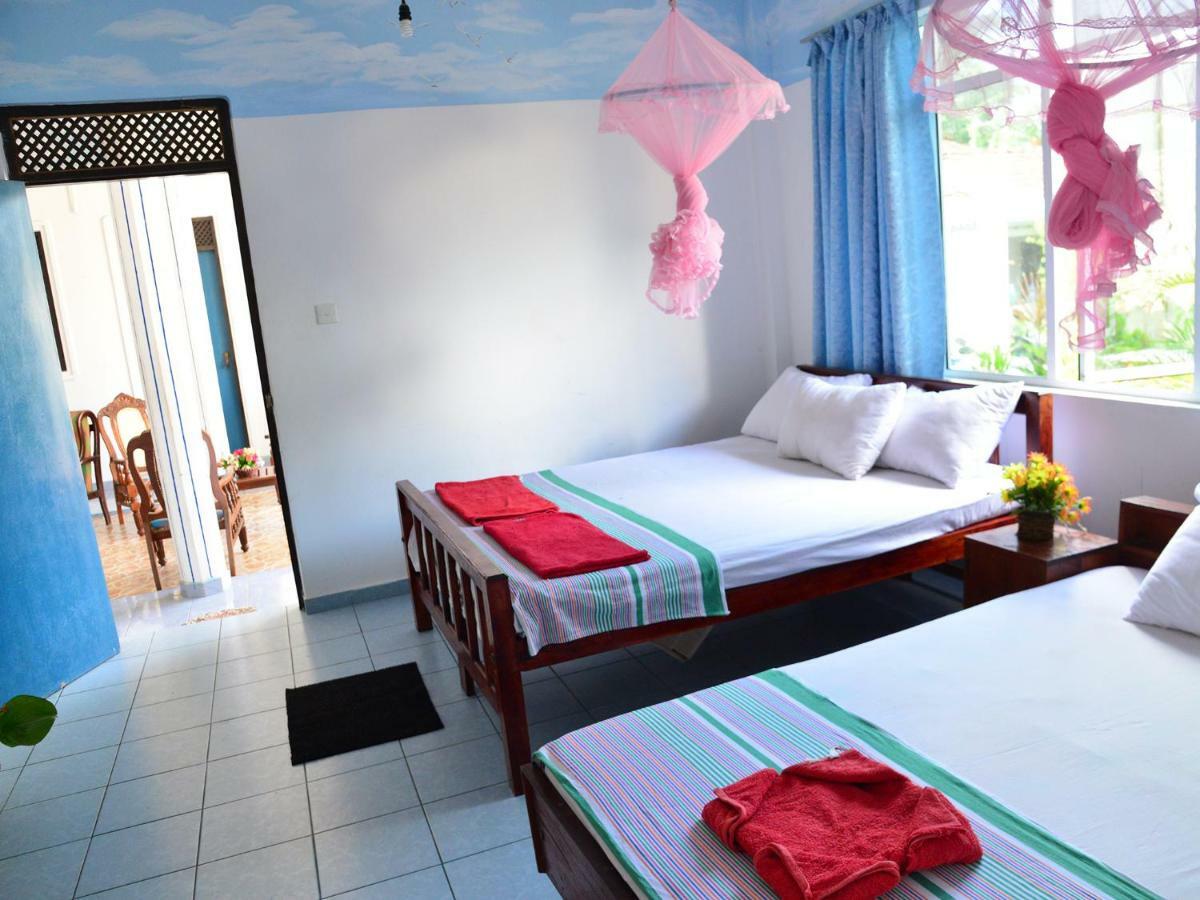 Hotel Happy Tuna Хиккадува Экстерьер фото