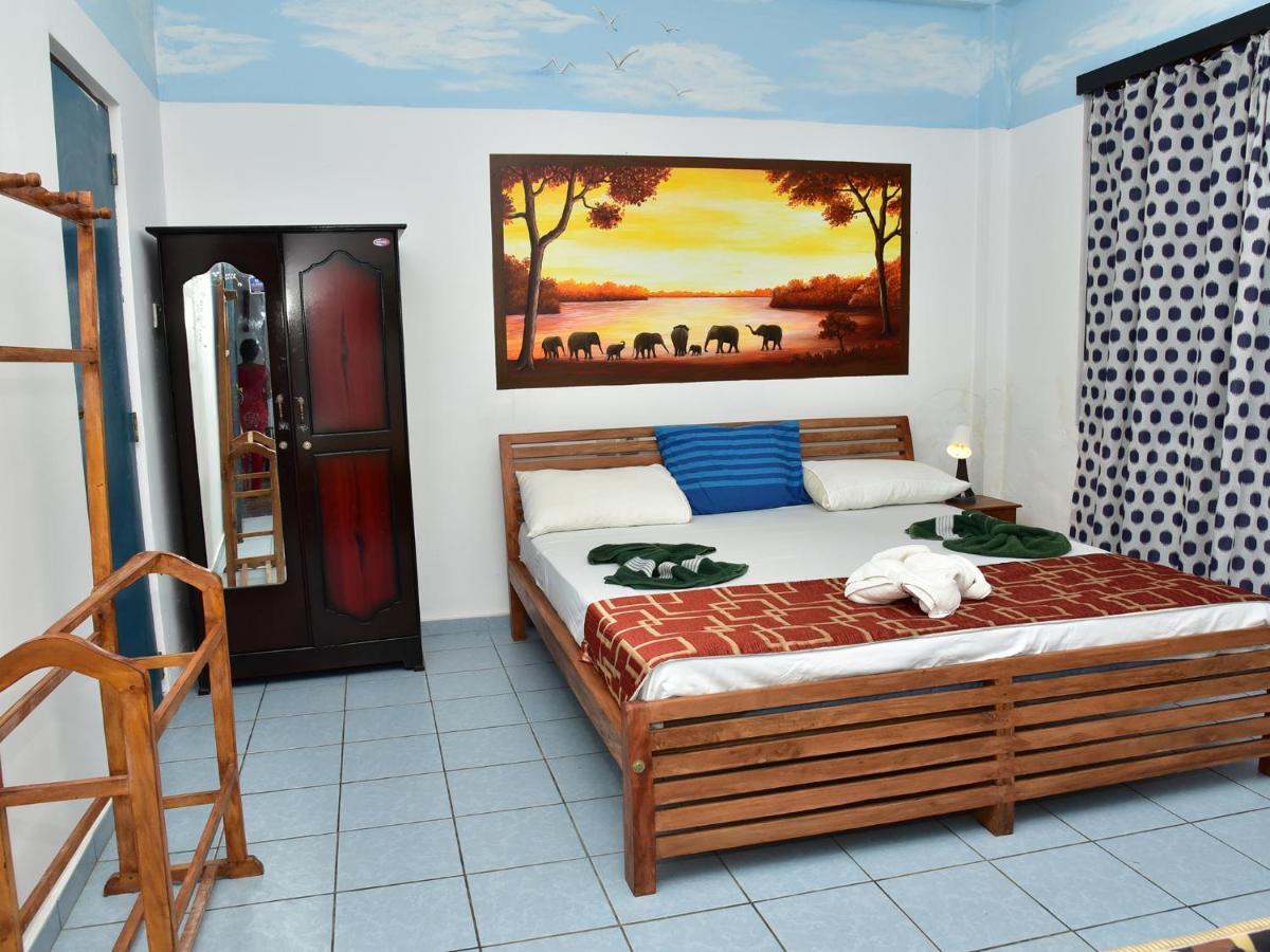 Hotel Happy Tuna Хиккадува Экстерьер фото