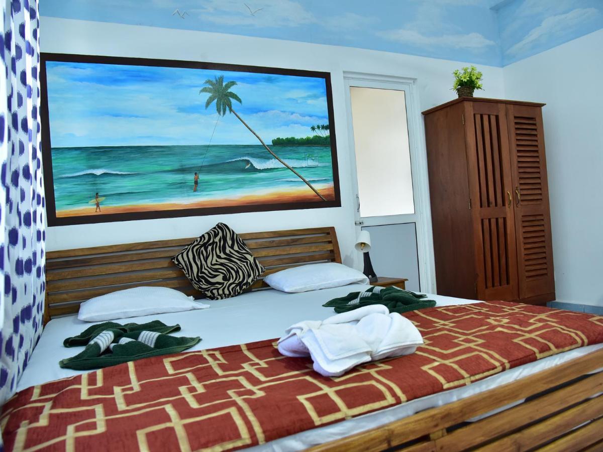 Hotel Happy Tuna Хиккадува Экстерьер фото
