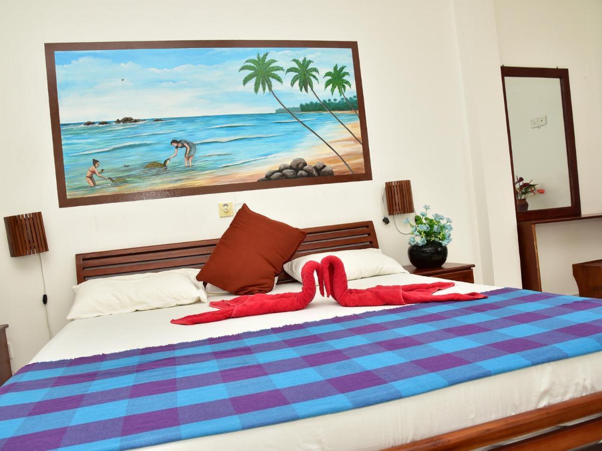 Hotel Happy Tuna Хиккадува Экстерьер фото